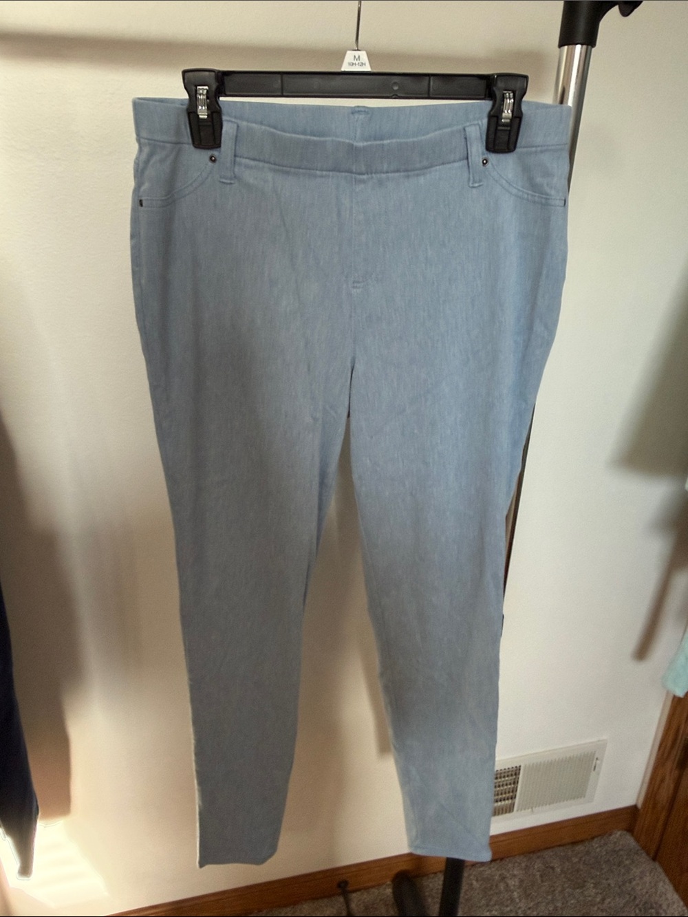 Time and Tru jegging Large 12-14 
Light Blue